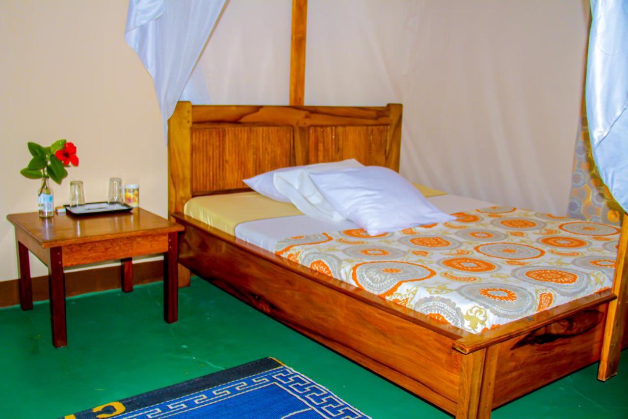 Mikoko Beach & Cottages Bagamoyo Luaran gambar
