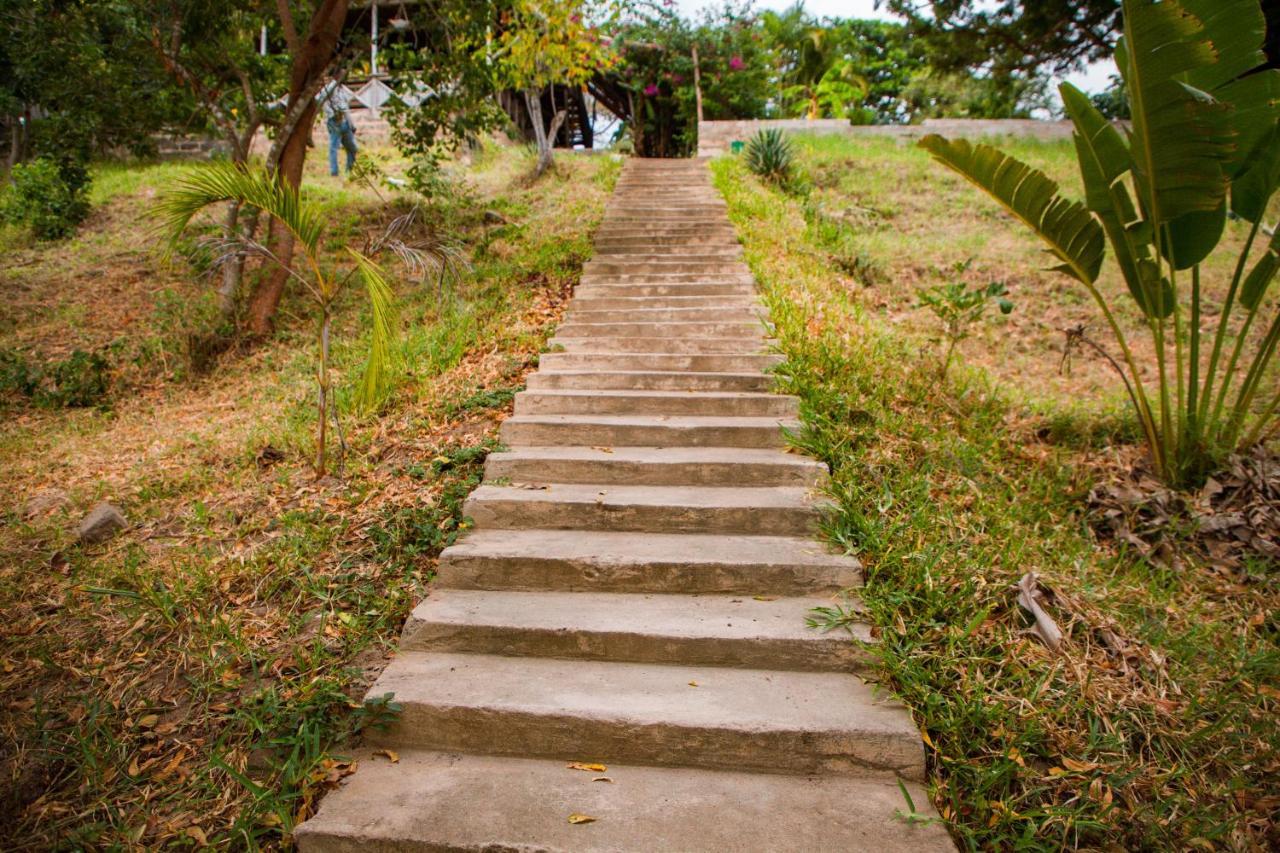 Mikoko Beach & Cottages Bagamoyo Luaran gambar