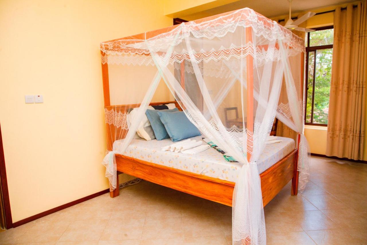 Mikoko Beach & Cottages Bagamoyo Luaran gambar