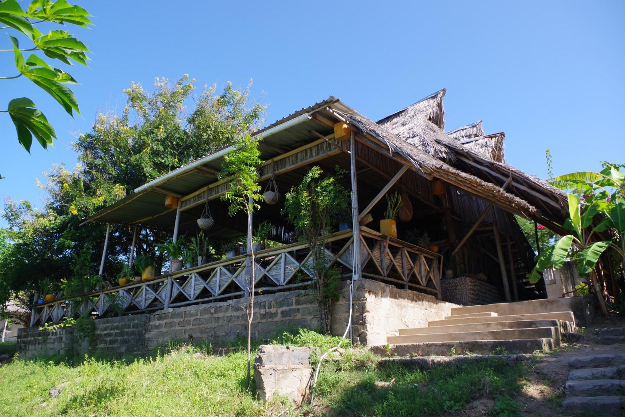 Mikoko Beach & Cottages Bagamoyo Luaran gambar