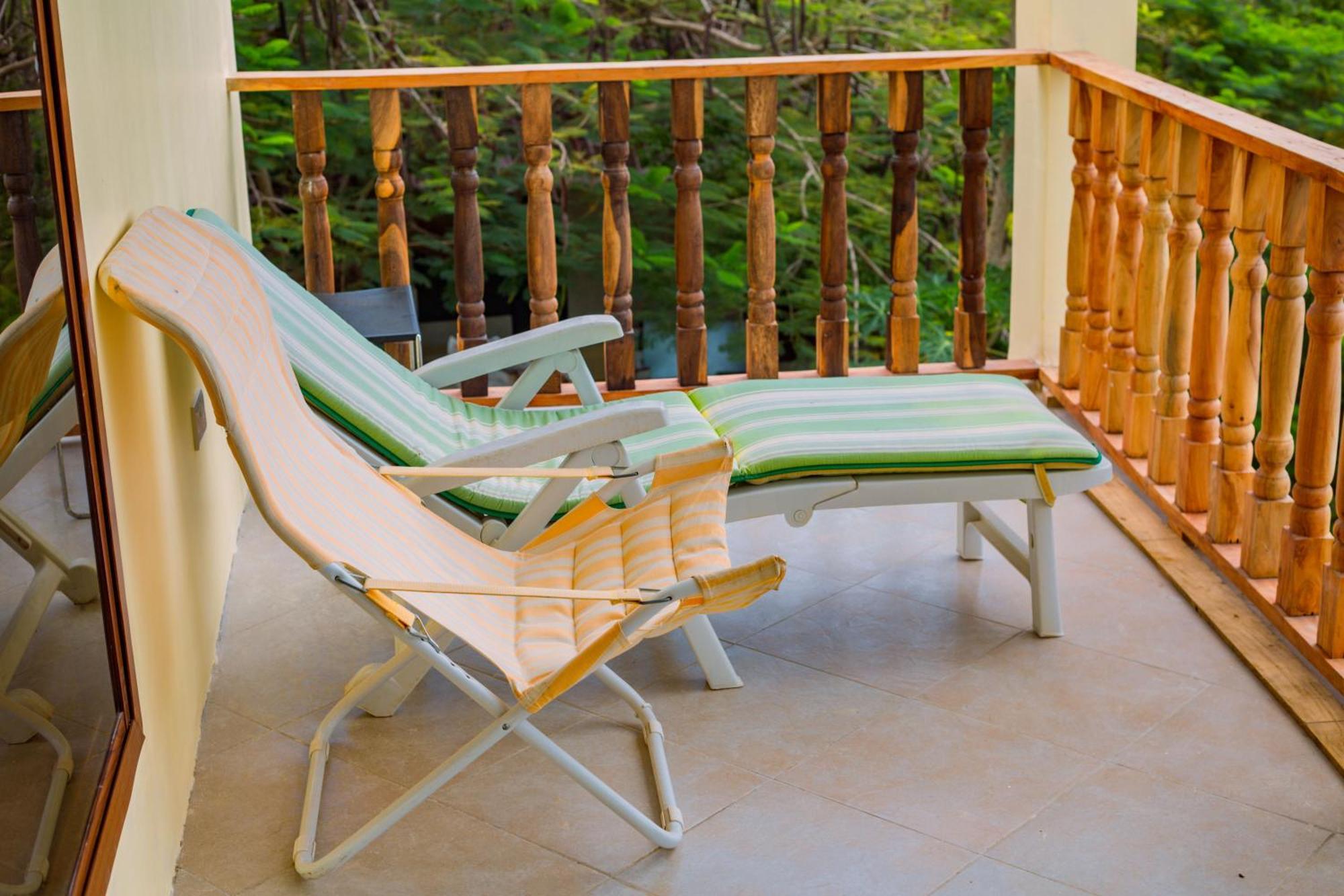 Mikoko Beach & Cottages Bagamoyo Luaran gambar