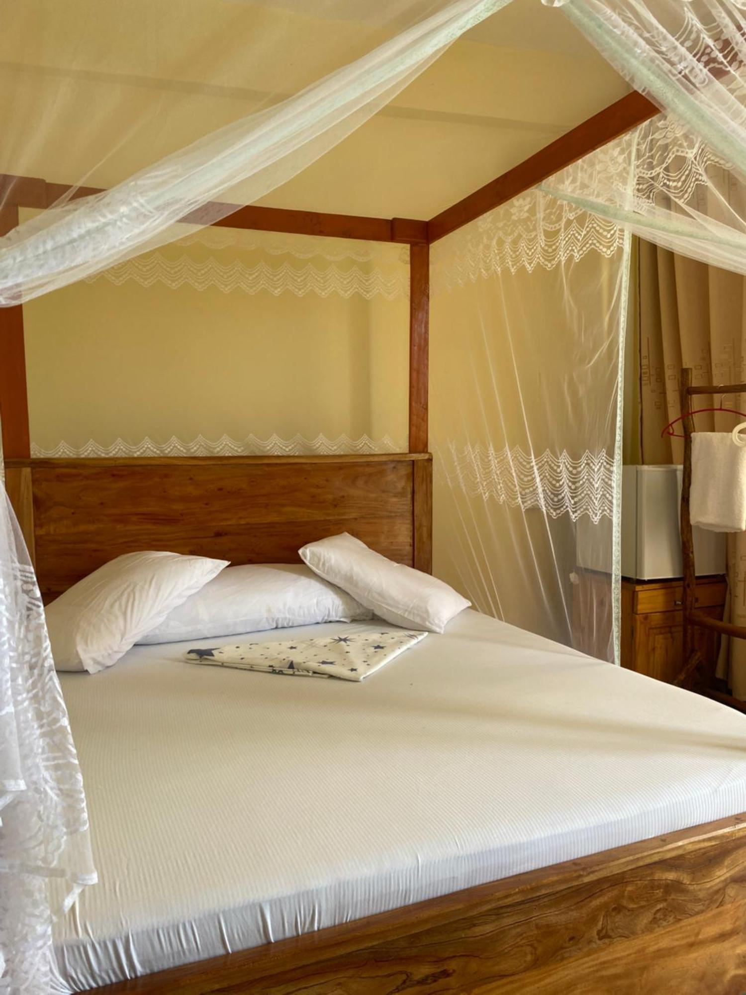 Mikoko Beach & Cottages Bagamoyo Luaran gambar